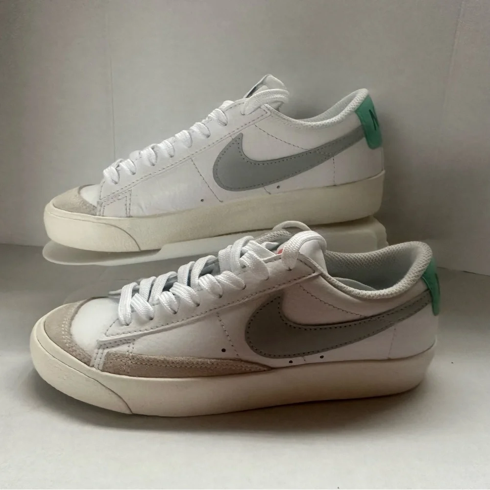 Nike Blazer Low 77 Vintage ‘White Grey Light Menta’ Size 3.5Y